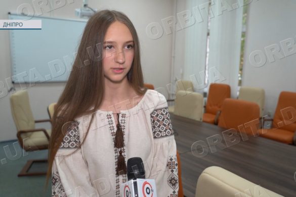Фізика успіху: стипендіатка Покровської громади досліджує енергію радіохвиль