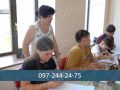 Фарби, вода та віск: нову техніку опановували в ізостудії Покровського палацу культури