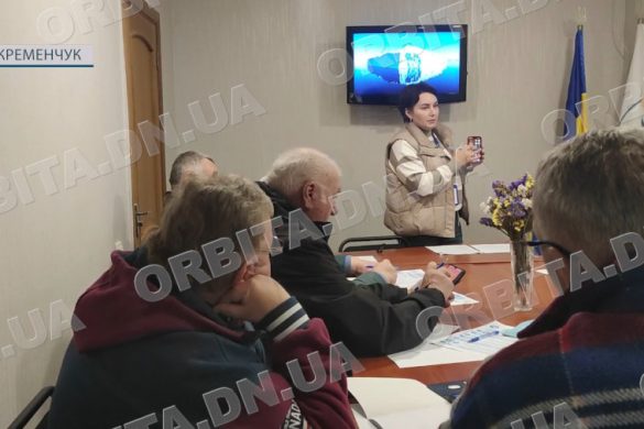 Цифрова грамотність без вікових меж: як у Кременчуці навчають переселенців