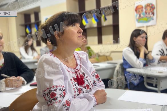 «Пишемо українською красиво»: Покровська громада долучилася до Радіодиктанту національної єдності